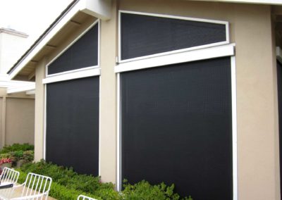 RETRACTABLE SOLOR SCREENS