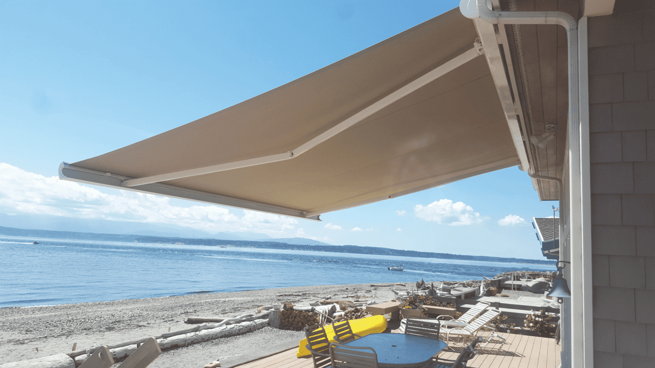 BELLA PLUS RETRACTABLE AWNING